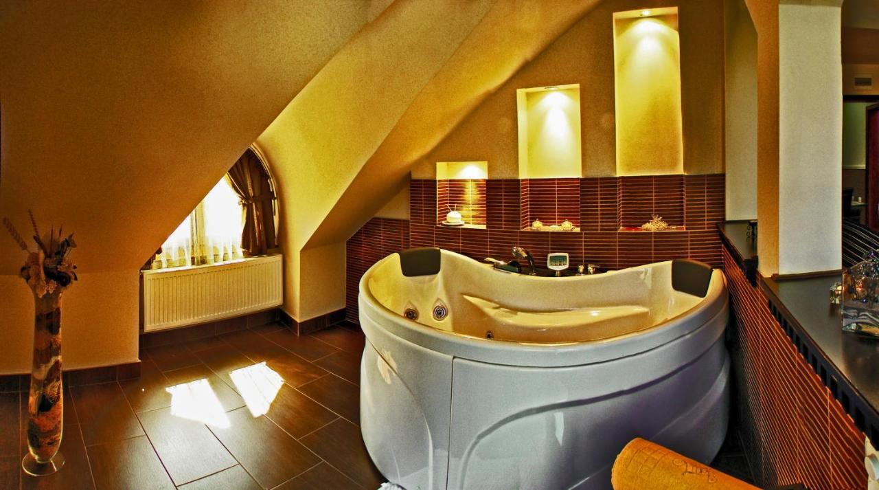 Palić Hotel Vila Lago מראה חיצוני תמונה