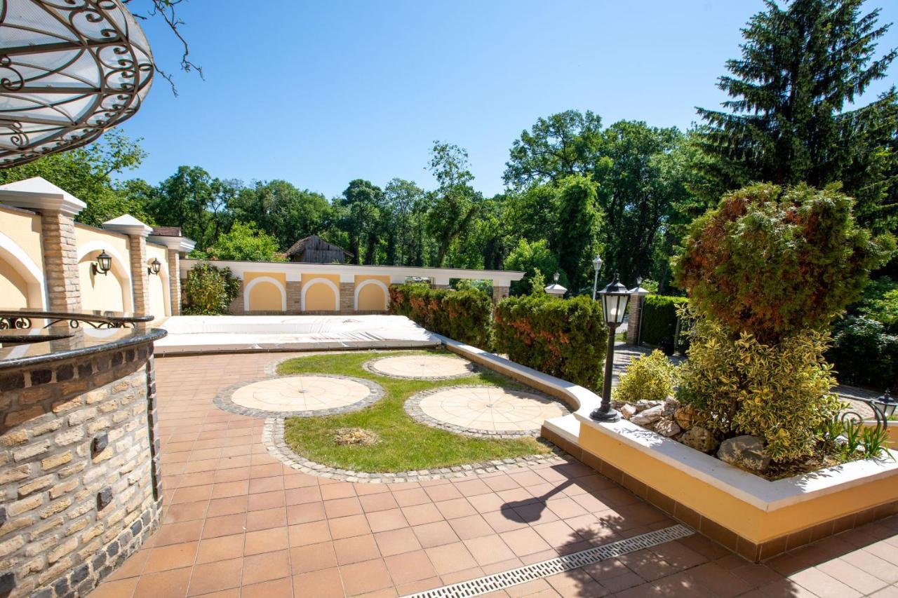 Palić Hotel Vila Lago מראה חיצוני תמונה