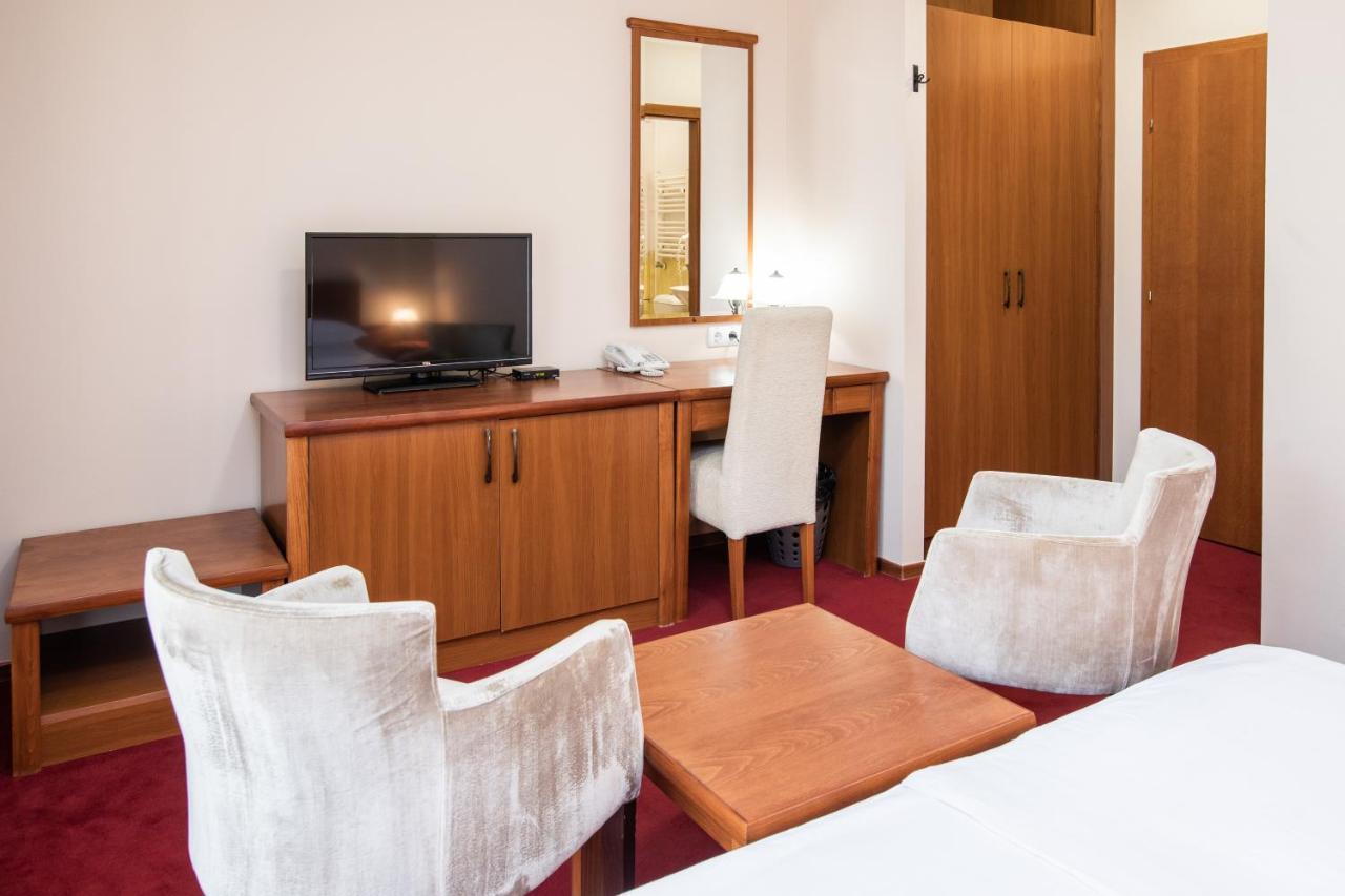 Palić Hotel Vila Lago מראה חיצוני תמונה