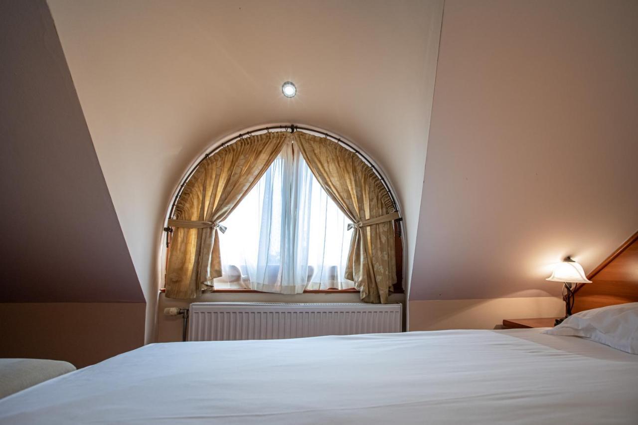 Palić Hotel Vila Lago מראה חיצוני תמונה