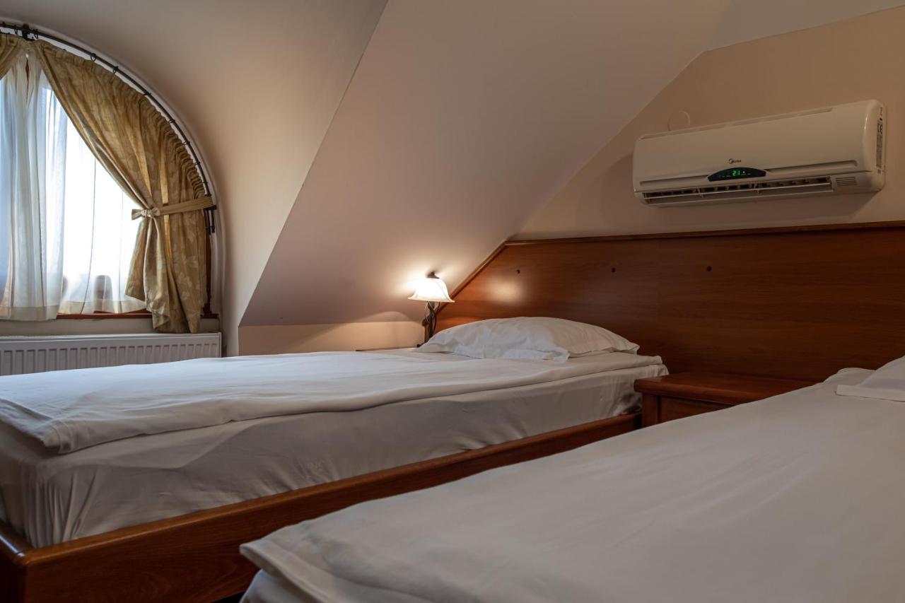 Palić Hotel Vila Lago מראה חיצוני תמונה