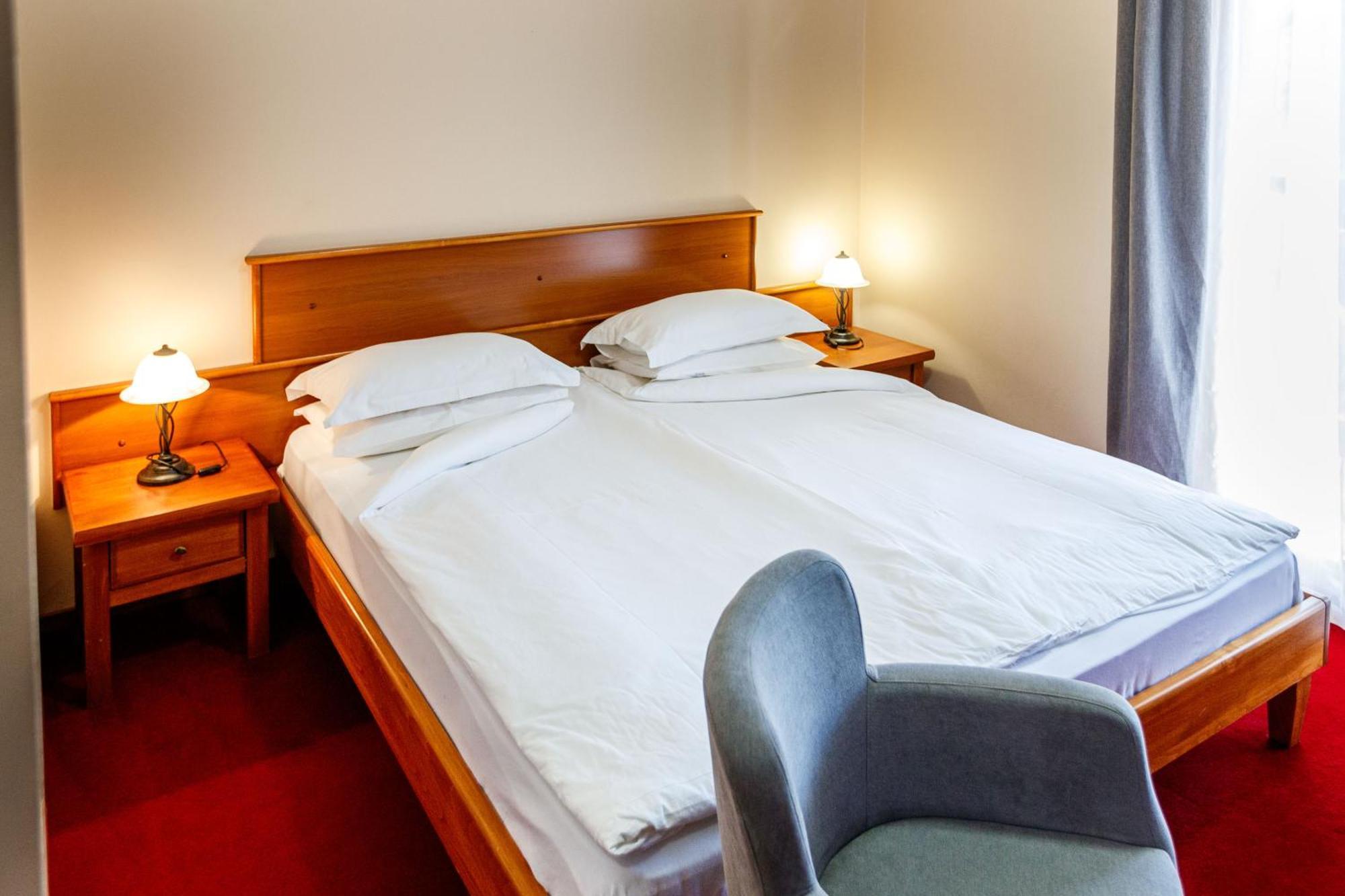 Palić Hotel Vila Lago מראה חיצוני תמונה