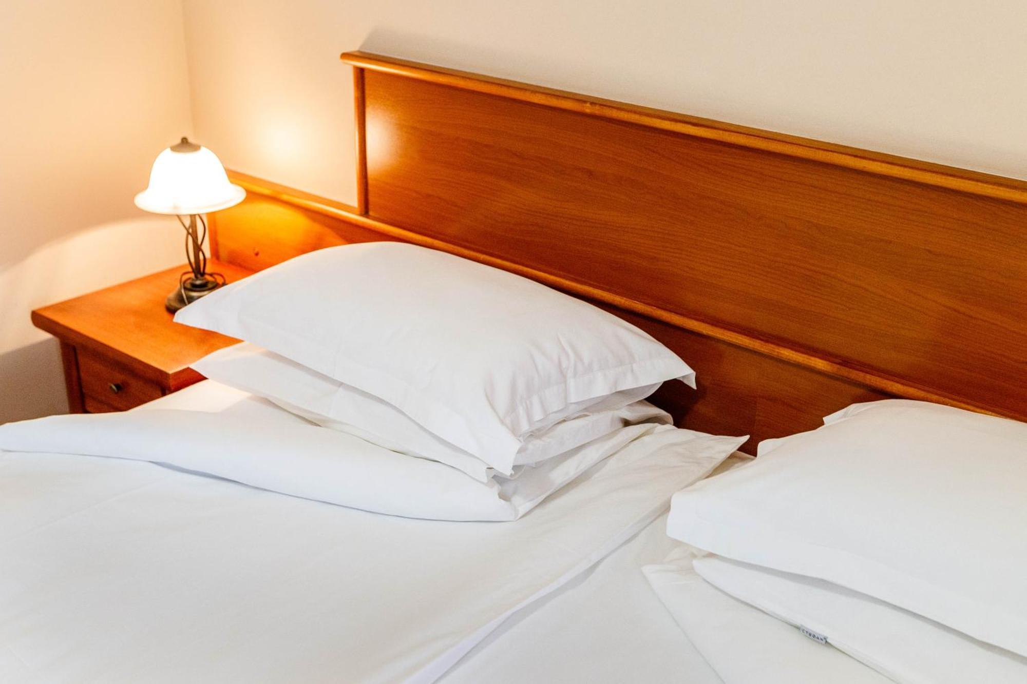 Palić Hotel Vila Lago מראה חיצוני תמונה